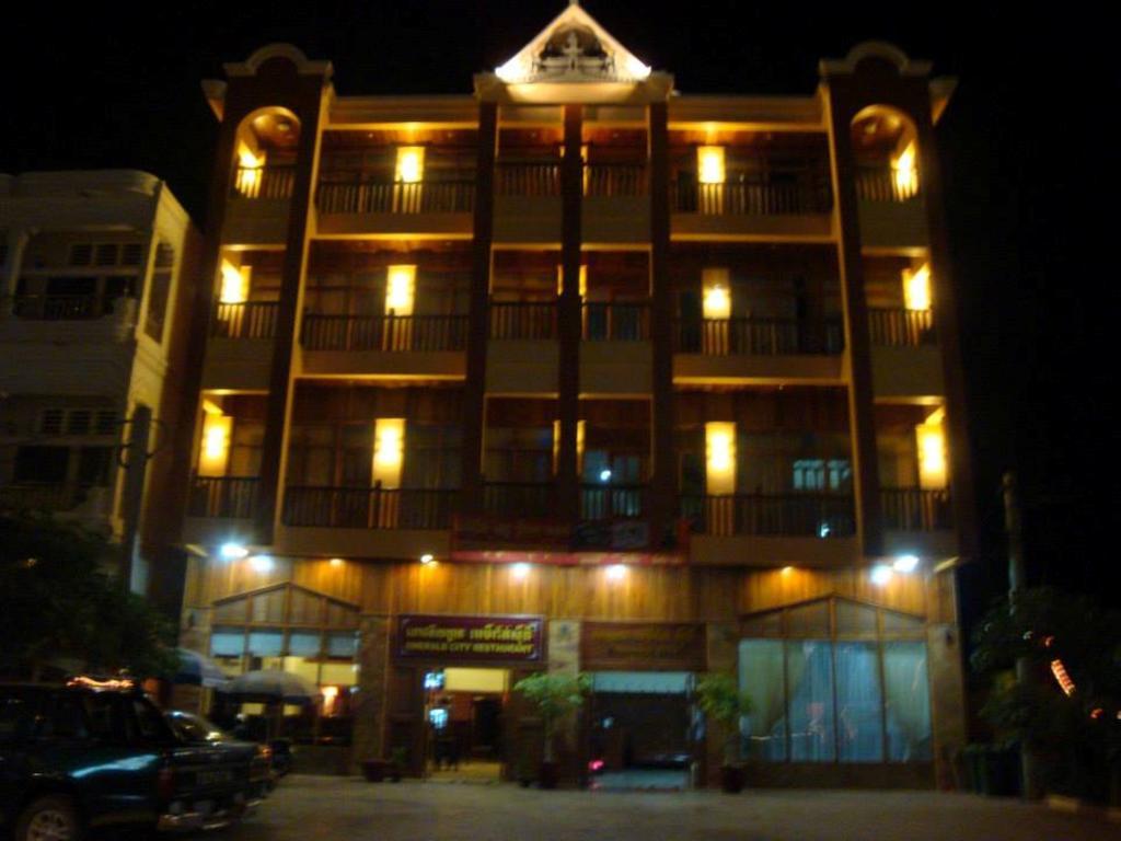 Emerald City Hotel Siem Reap Exterior photo